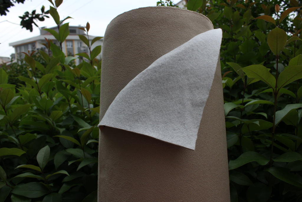 Forro do tejadilho em camurça bege com base em espuma e feltro, 150 cm (59") de largura - Eleve o nível do interior do seu automóvel | Perfeito para estofos e teto de abrir.