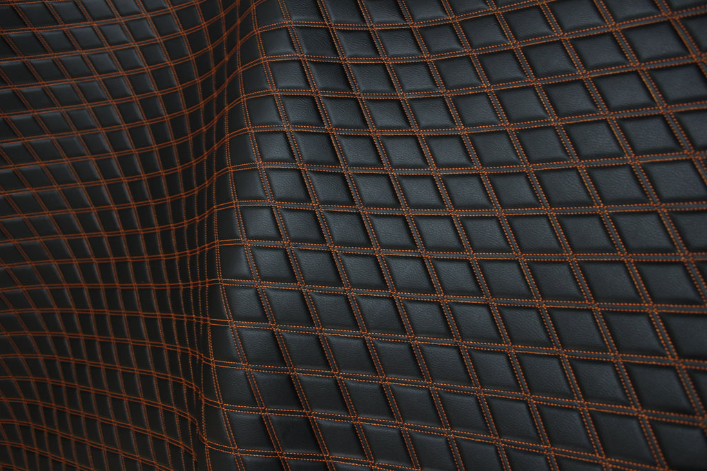 Tela de vinilo acolchado naranja doble para tapicería de coche | 5 x 7,5 cm, con costuras de rombos, respaldo de espuma de 5 mm, 140 cm de ancho x 140 cm de ancho