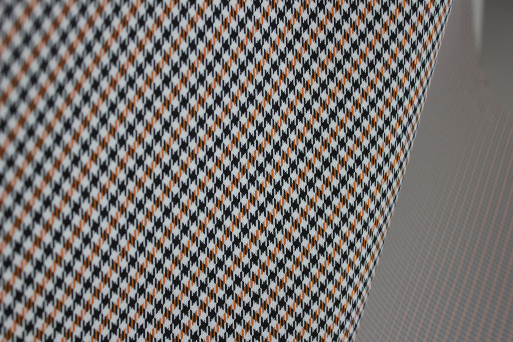 Tecido Pepita Houndstooth para Estofos de Bancos Automóveis Porsche - Laranja, Preto e Branco - BMW - Revestimento de Bancos, Interior, Automóveis, Forro de Portas e Teto - 4mm com Base de Espuma - Restauro - 150cm (55")