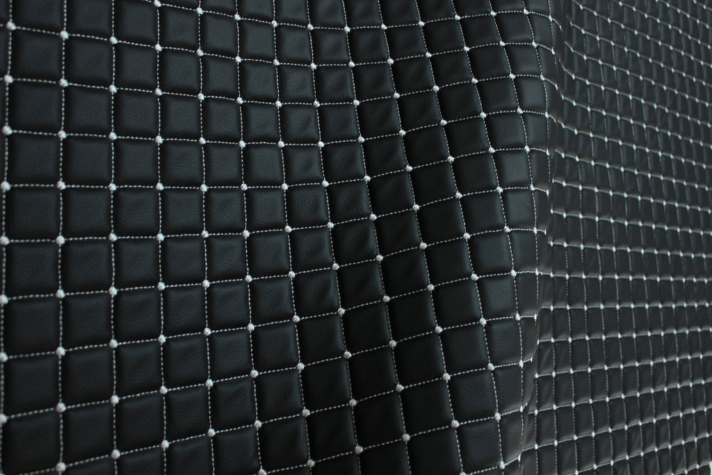 Tela de tapicería de piel sintética acolchada Dot Diamond White | Refuerzo de espuma | Automoción, náutica y muebles | 140 cm (55,1") de ancho para Mercedes, BMW y VW (copia)