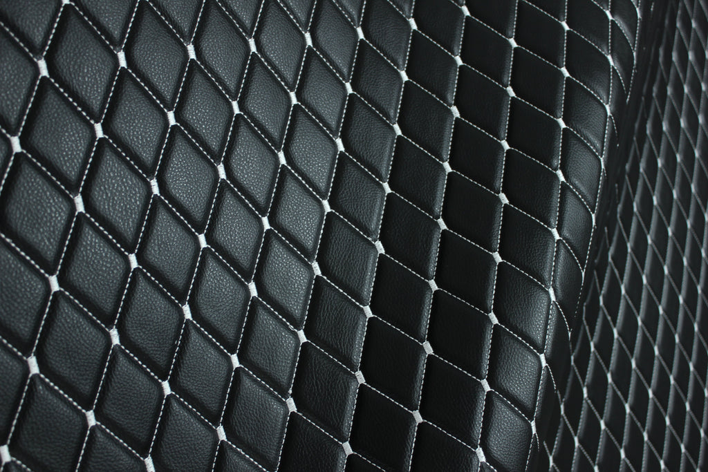 Tela para tapicería de coche de piel sintética con veta de vinilo, acolchada, blanca y negra | 5 x 8 cm, puntada de rombo grande con espuma | 140 cm y 140 cm de ancho | Piel sintética