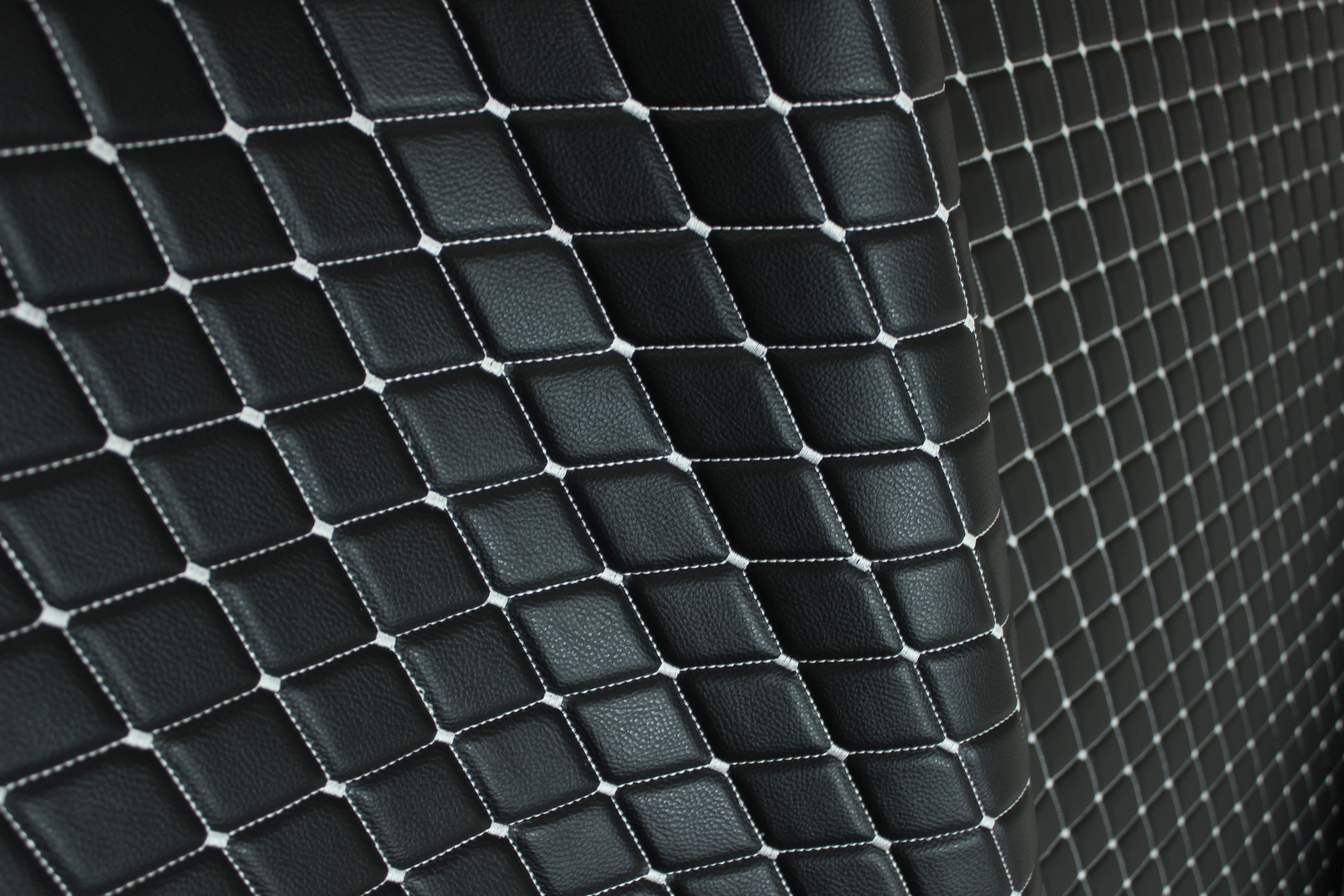 Tela para tapicería de coche de piel sintética con veta de vinilo, acolchada, blanca y negra | 5 x 8 cm, puntada de rombo grande con espuma | 140 cm y 140 cm de ancho | Piel sintética
